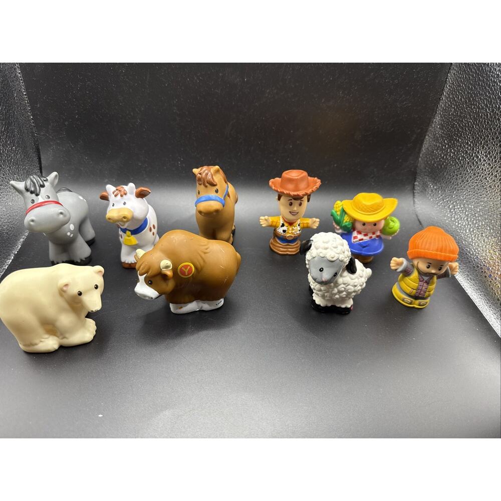 Fisher Price Little People Farm Animals Farmer Lot of 9 Figures VTG 1997-2023